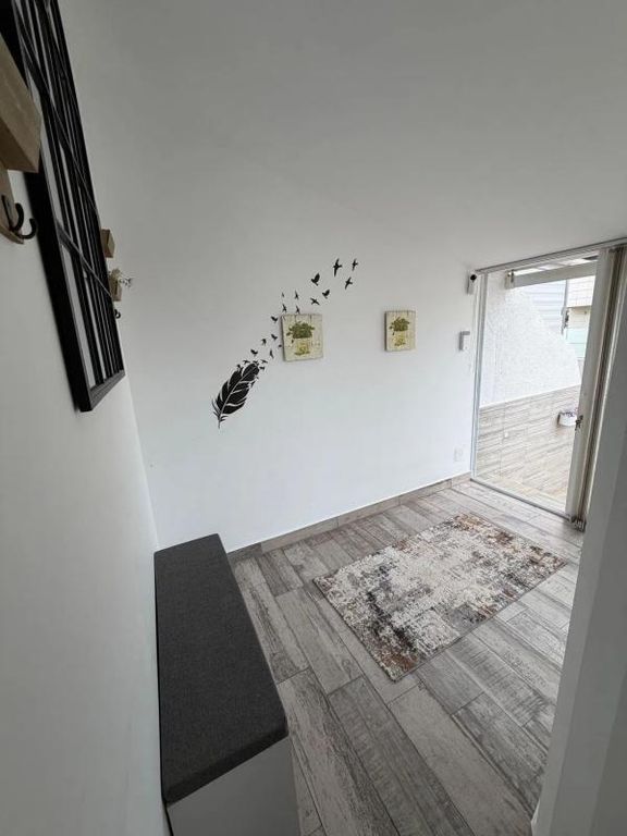 Property thumbnail 11