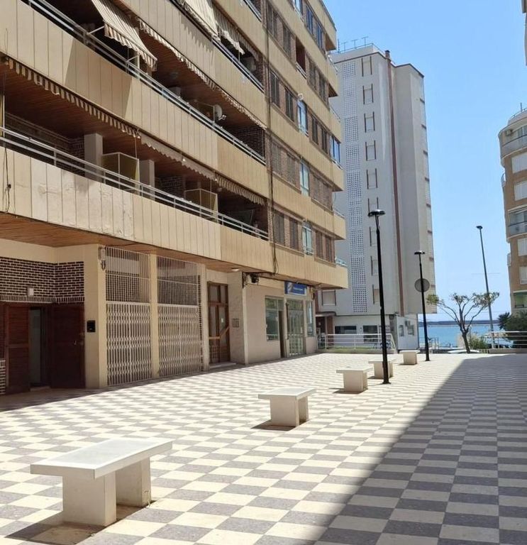 Property thumbnail 1