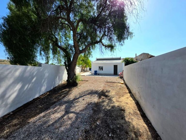 Property thumbnail 3