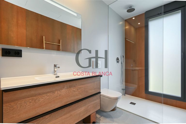 Property thumbnail 24