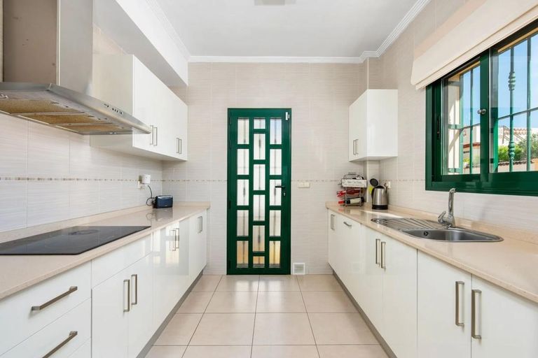 Property thumbnail 1