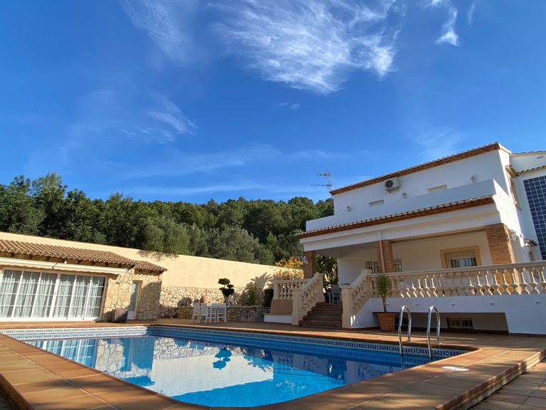 Property thumbnail 6