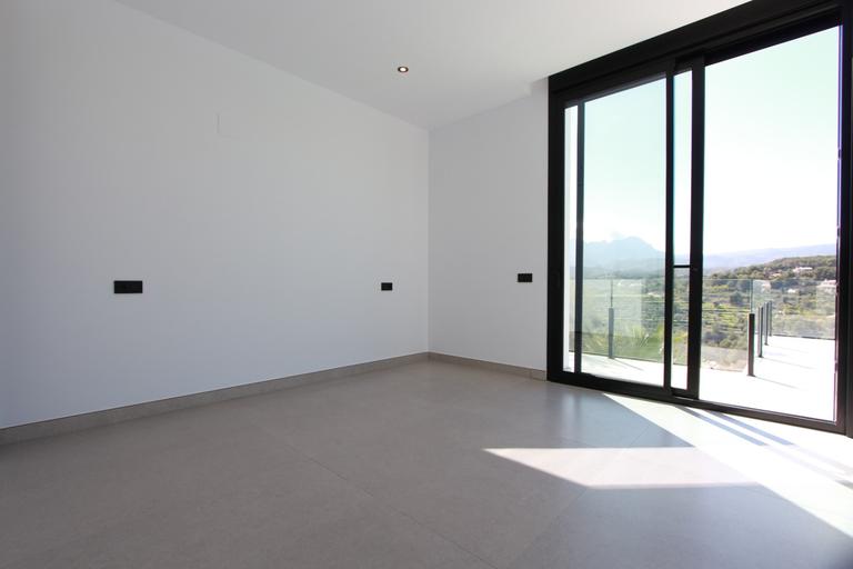 Property thumbnail 13