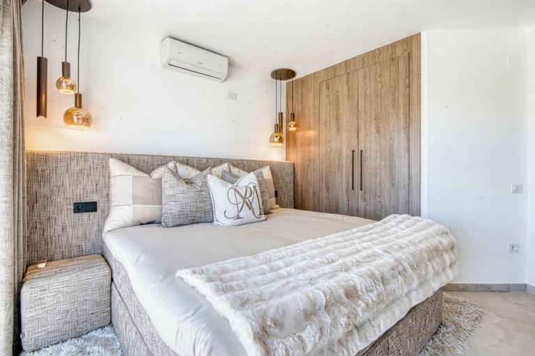 Property thumbnail 24