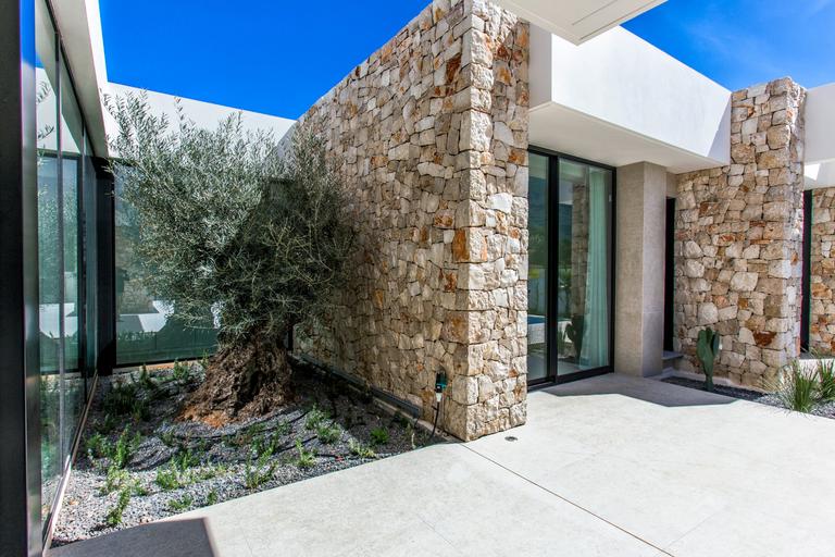 Property thumbnail 5