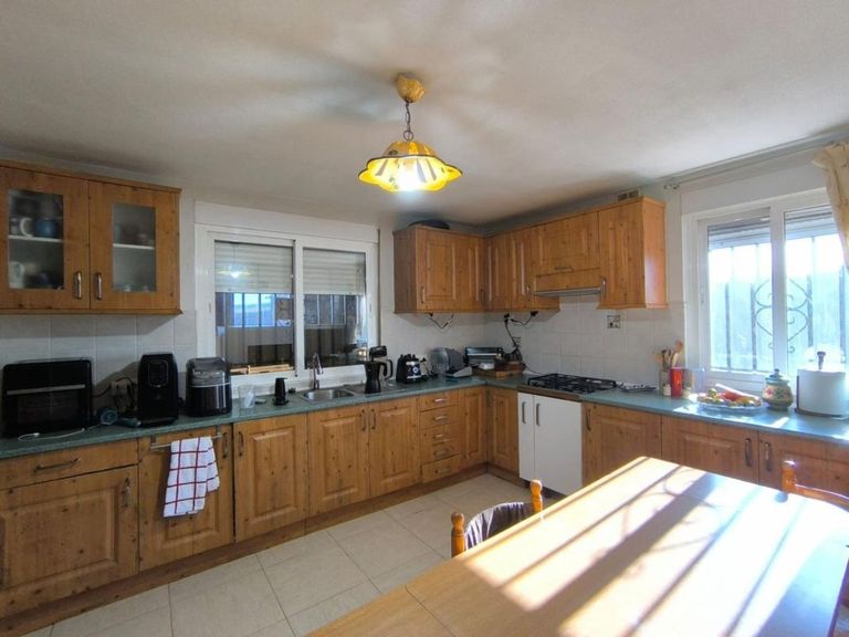 Property thumbnail 7