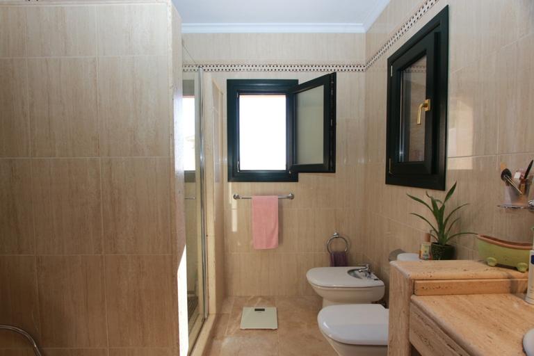 Property thumbnail 32