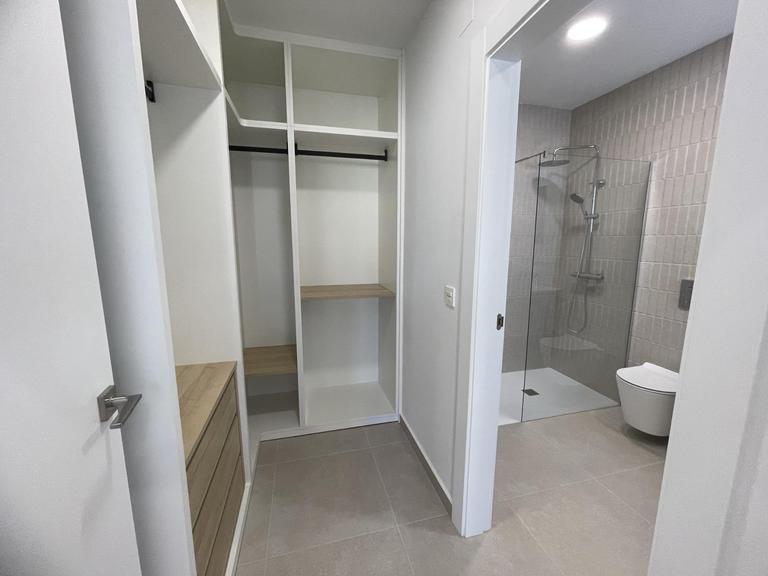 Property thumbnail 37
