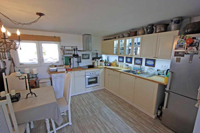 Property thumbnail 11