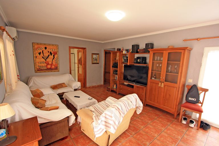 Property thumbnail 3