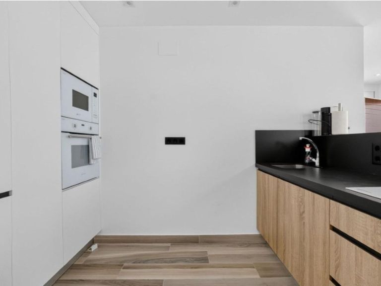 Property thumbnail 7