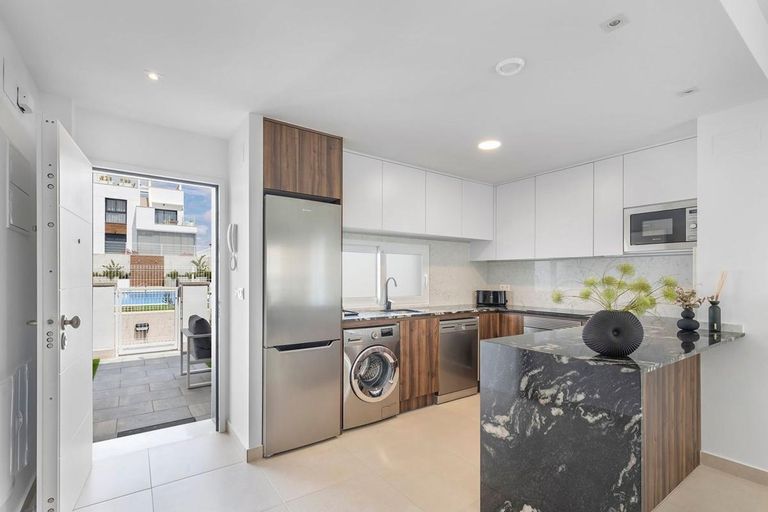 Property thumbnail 23