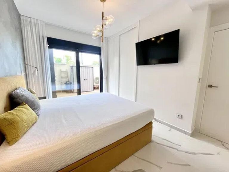 Property thumbnail 8