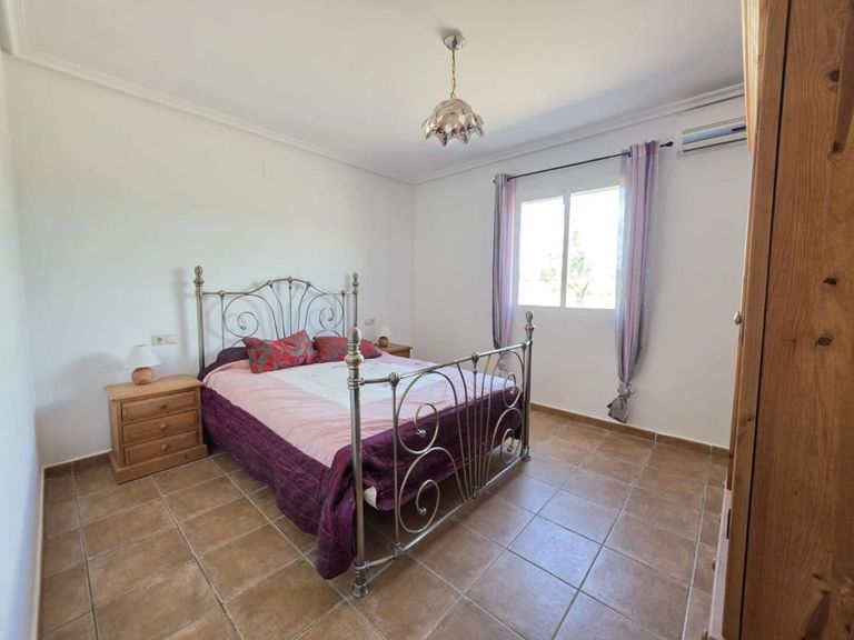 Property thumbnail 13