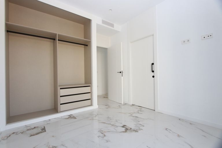 Property thumbnail 35