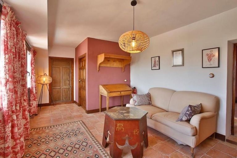 Property thumbnail 12