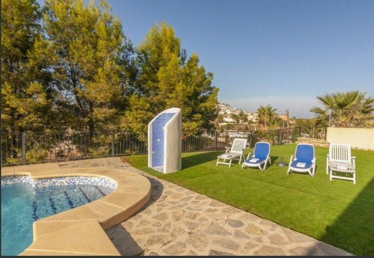Property thumbnail 2