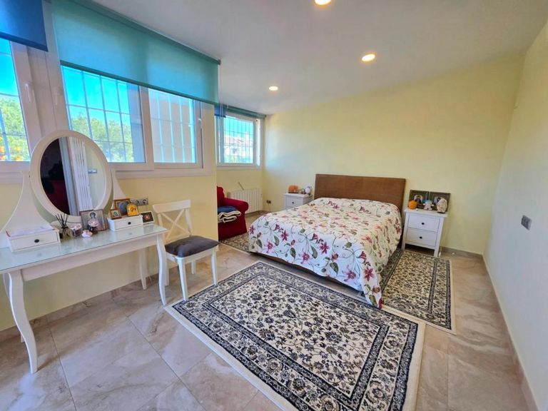 Property thumbnail 17