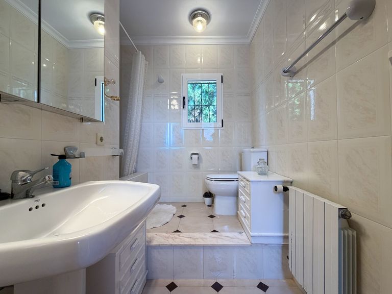 Property thumbnail 30