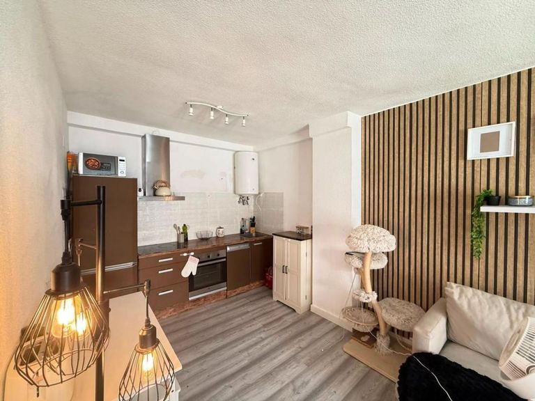 Property thumbnail 2