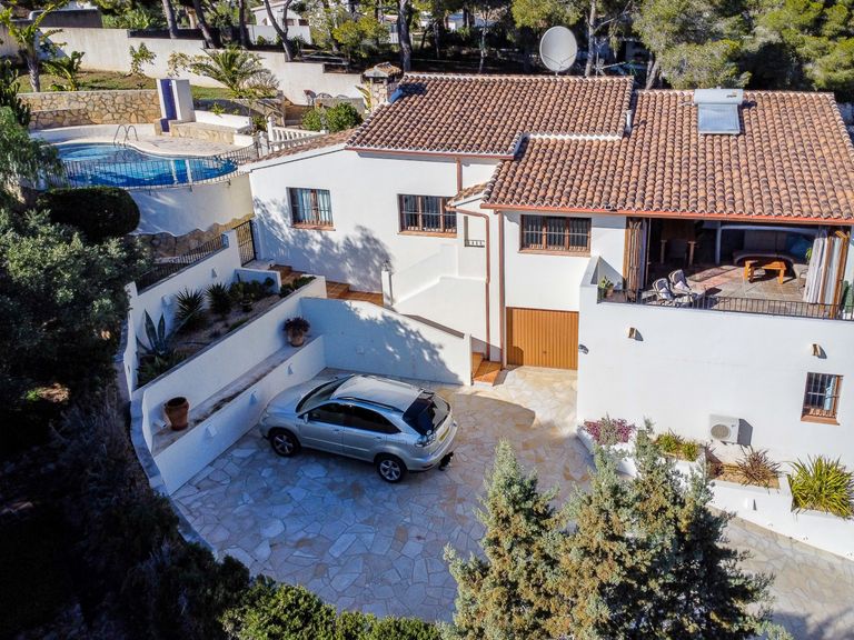 Property thumbnail 3