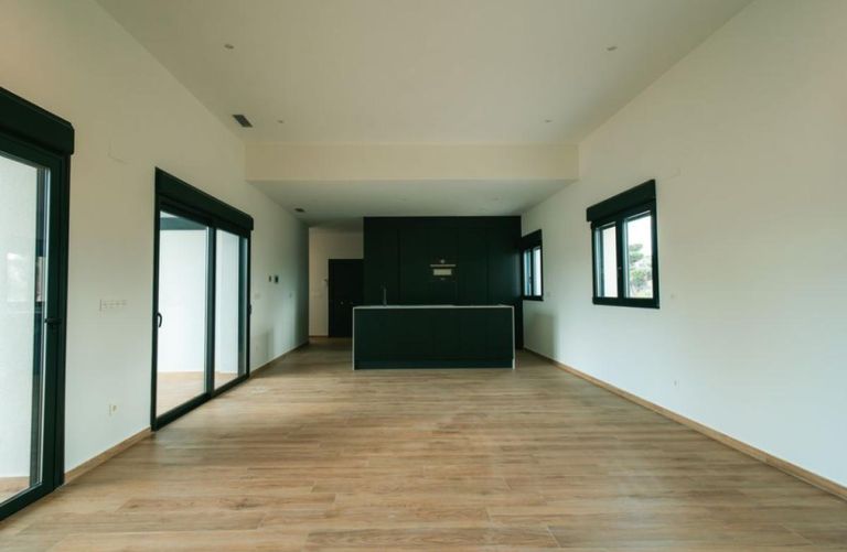 Property thumbnail 13