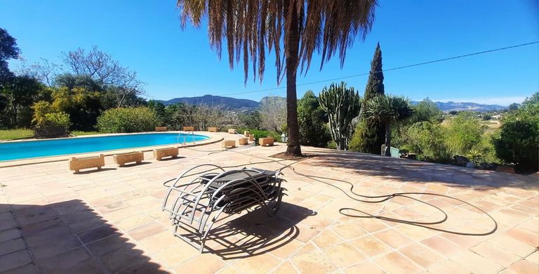 Property thumbnail 25