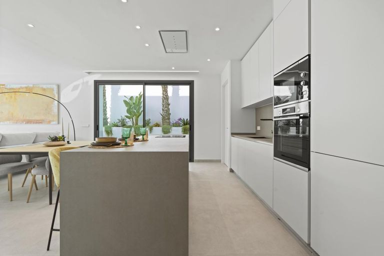 Property thumbnail 11