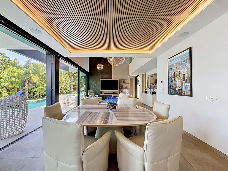 Property thumbnail 11