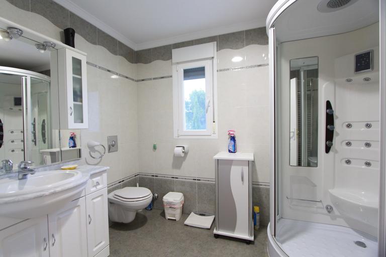 Property thumbnail 16