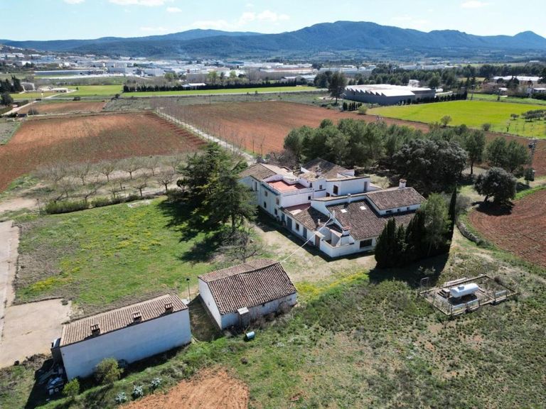 Property thumbnail 3