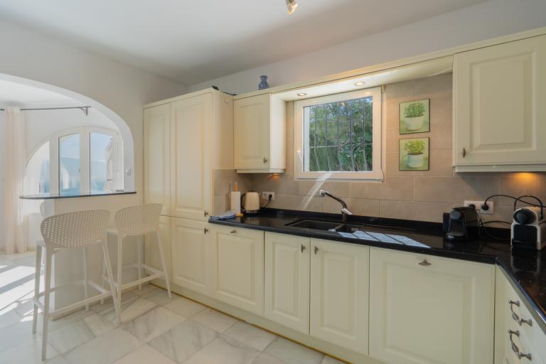 Property thumbnail 13