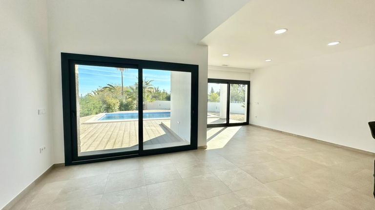Property thumbnail 3