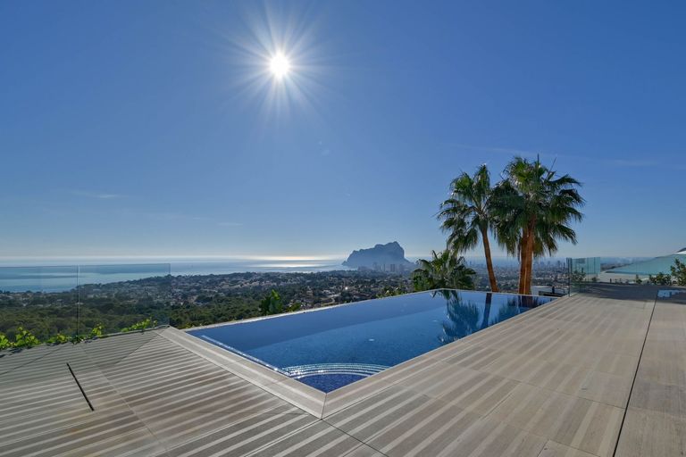 Property thumbnail 2