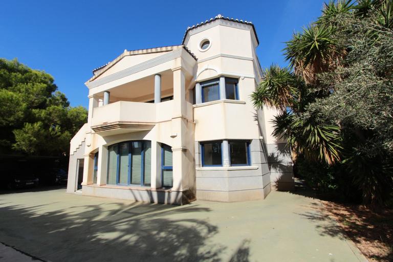 Property thumbnail 1