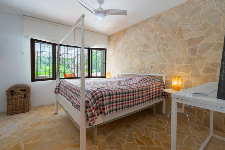 Property thumbnail 6