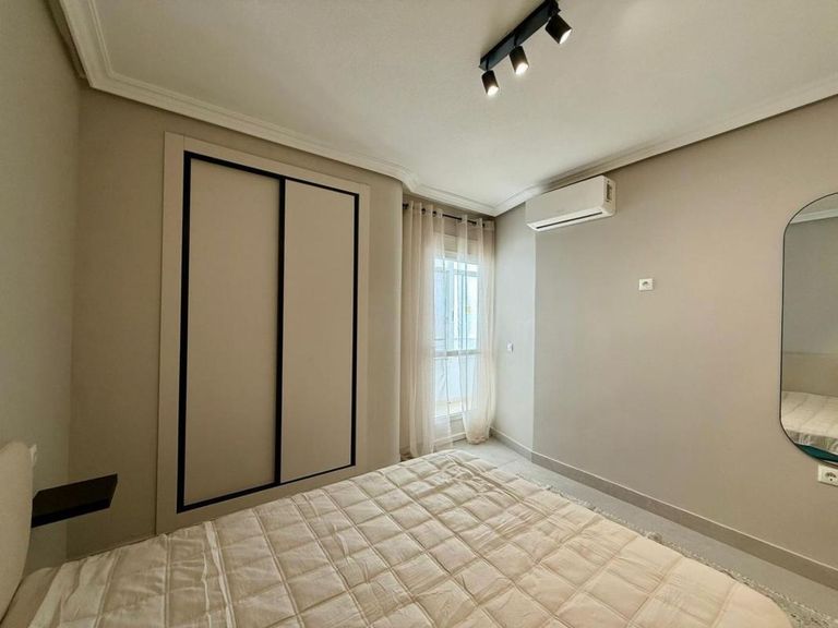 Property thumbnail 9