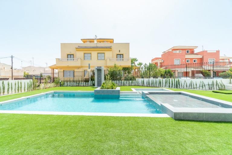 Property thumbnail 32