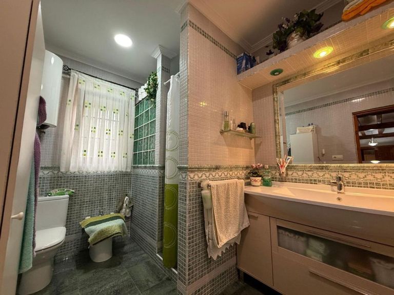 Property thumbnail 11