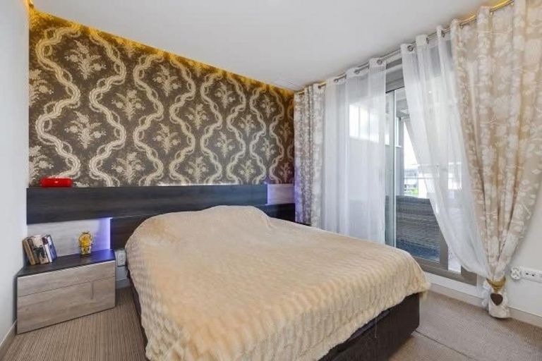 Property thumbnail 13