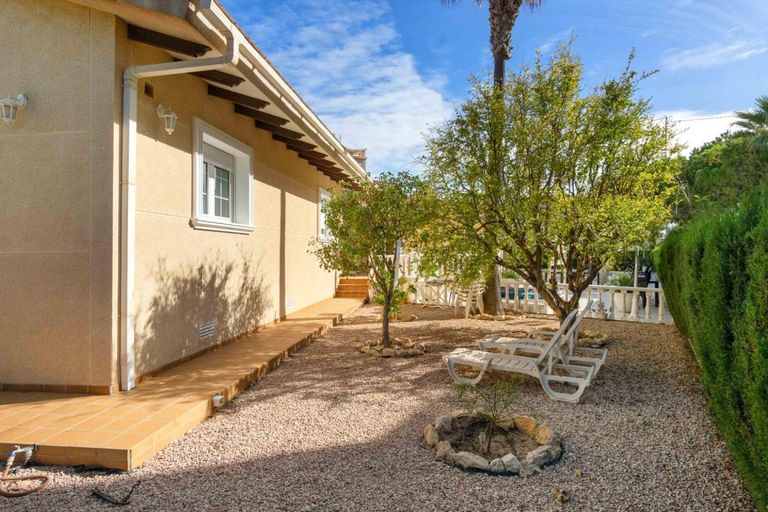 Property thumbnail 25