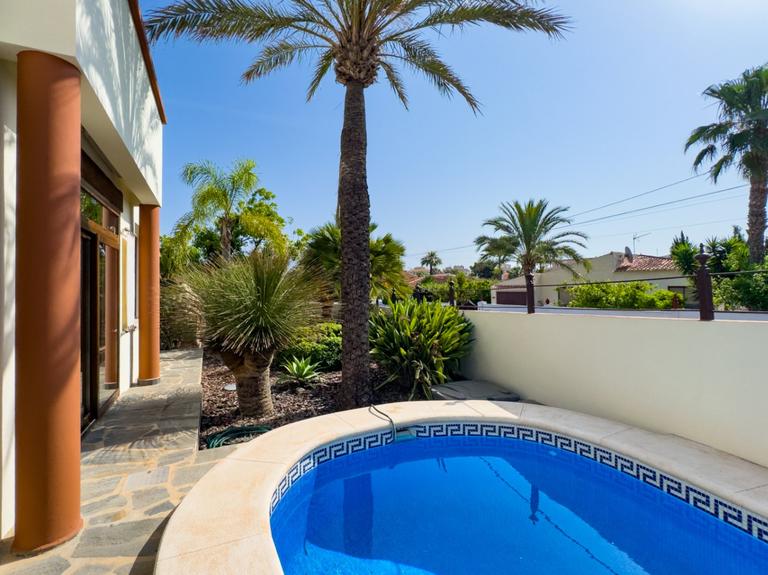 Property thumbnail 1