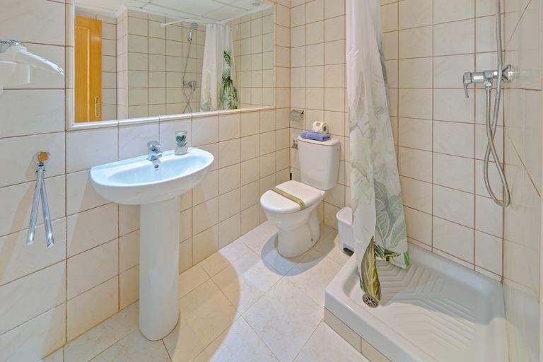 Property thumbnail 11