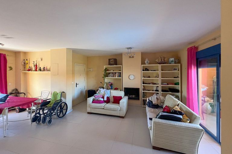 Property thumbnail 2