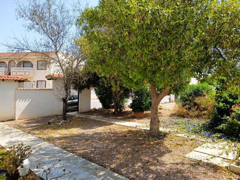 Property thumbnail 24
