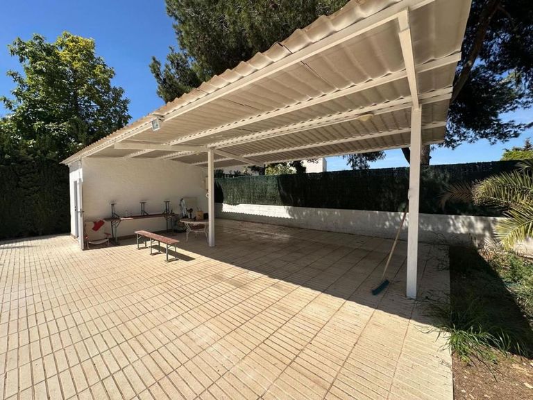 Property thumbnail 10