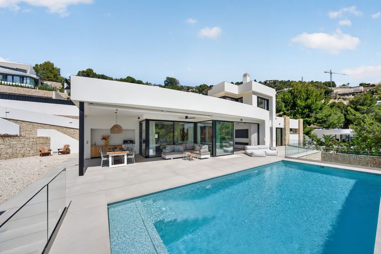 Property thumbnail 1