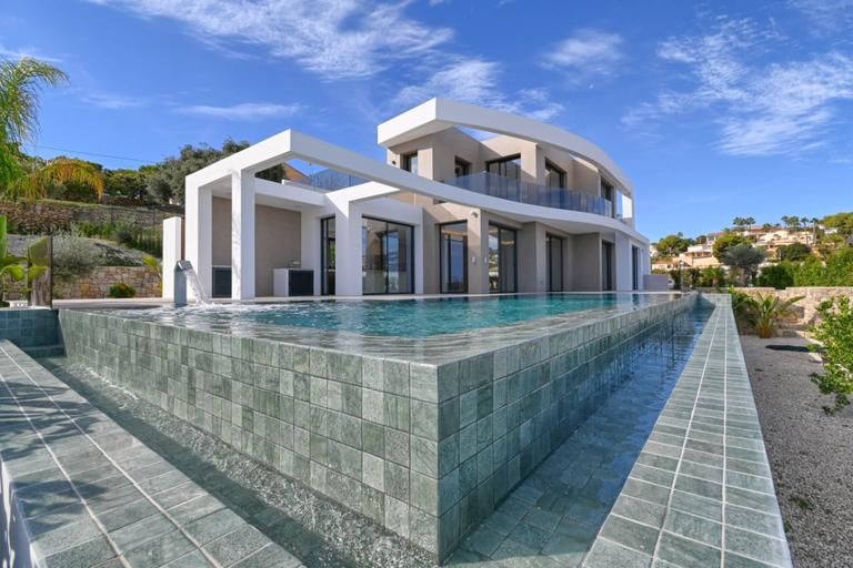 Property thumbnail 1