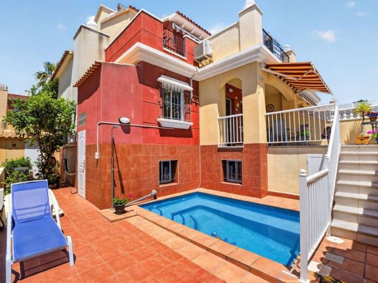 Property thumbnail 1