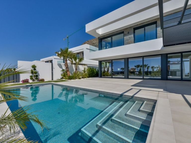Property thumbnail 12